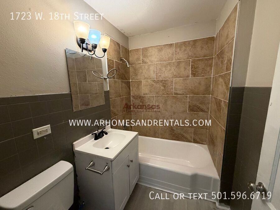 1723 W 18th St - Photo 7 of 16