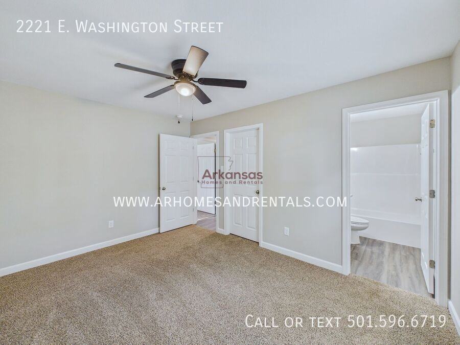 2221 E Washington Ave - Photo 7 of 16