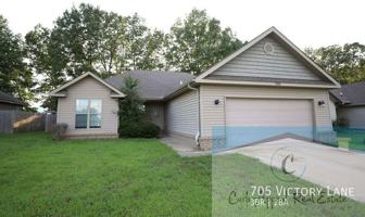 featured image of 705 Victory Ln