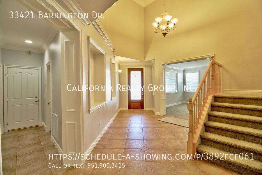 33421 Barrington Dr - Photo 6 of 50