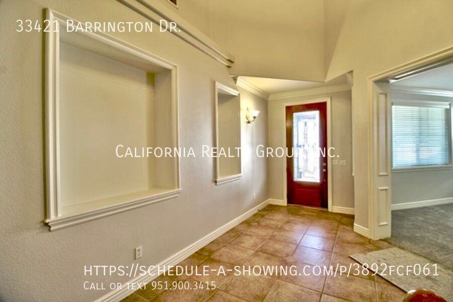33421 Barrington Dr - Photo 7 of 50