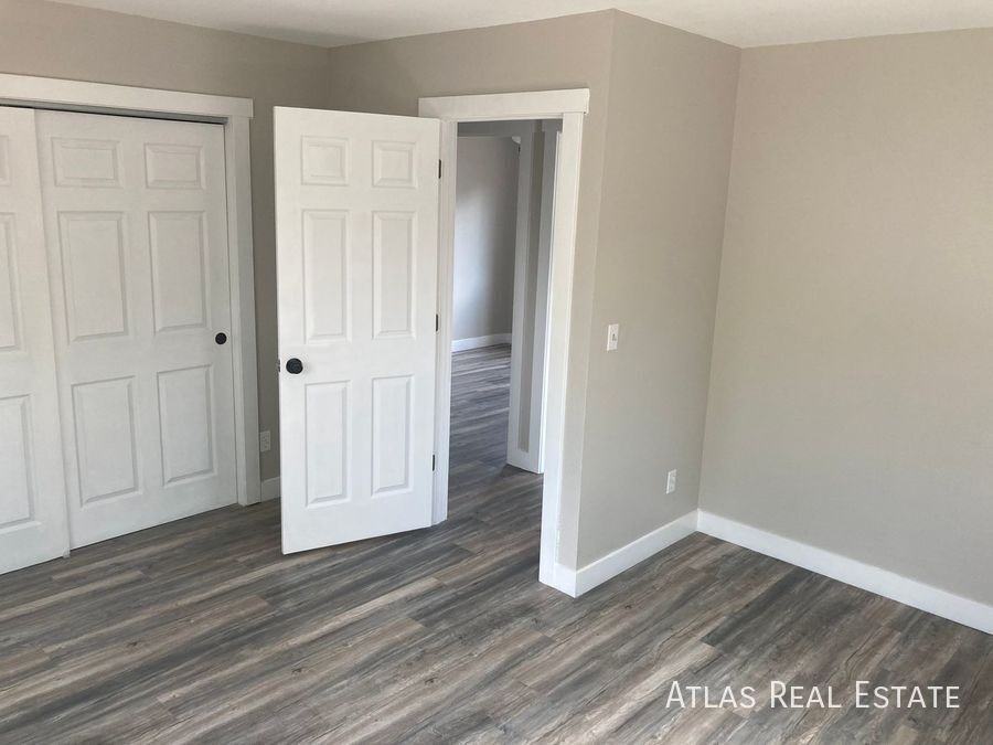 209 21st Avenue Ct - Photo 6 of 17