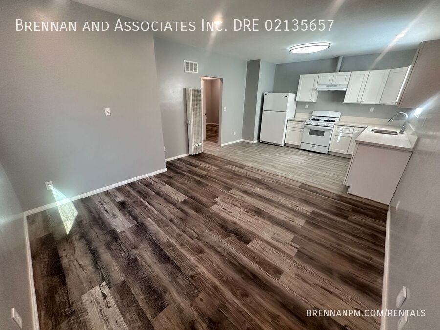 1742 Kearney Ave - Photo 2 of 27