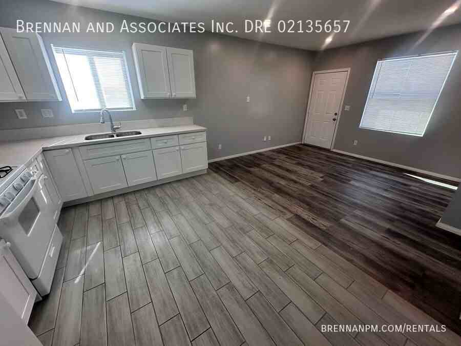 1742 Kearney Ave - Photo 4 of 27