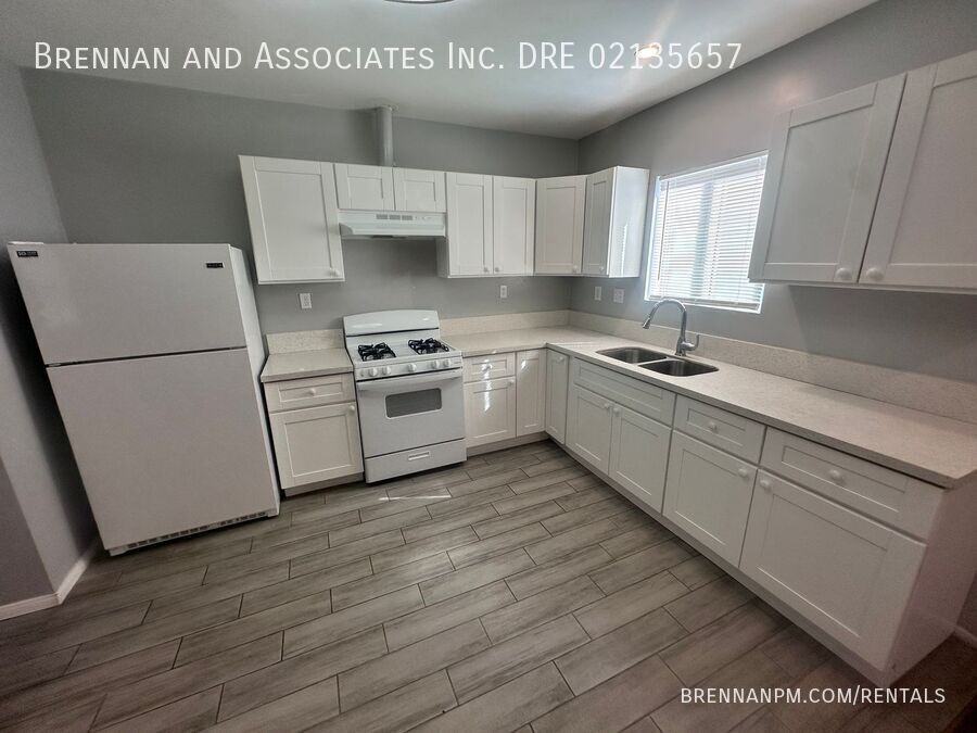 1742 Kearney Ave - Photo 5 of 27