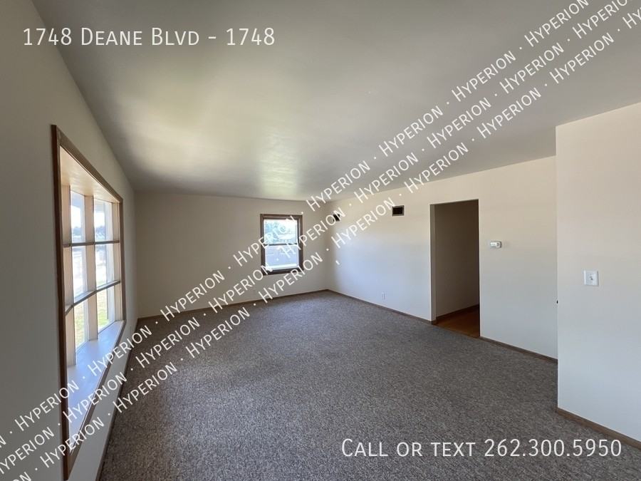 1748 Deane Blvd #1748