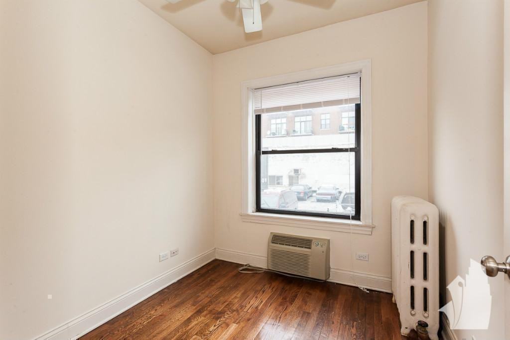742 W Addison St #S2 - Photo 5 of 8