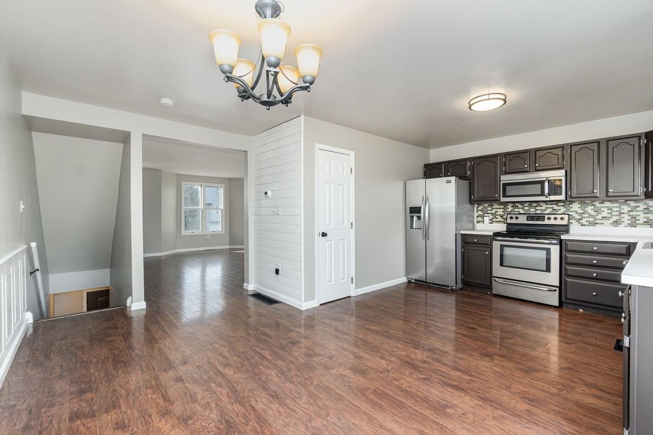 263 Chartwood Dr - Photo 5 of 32
