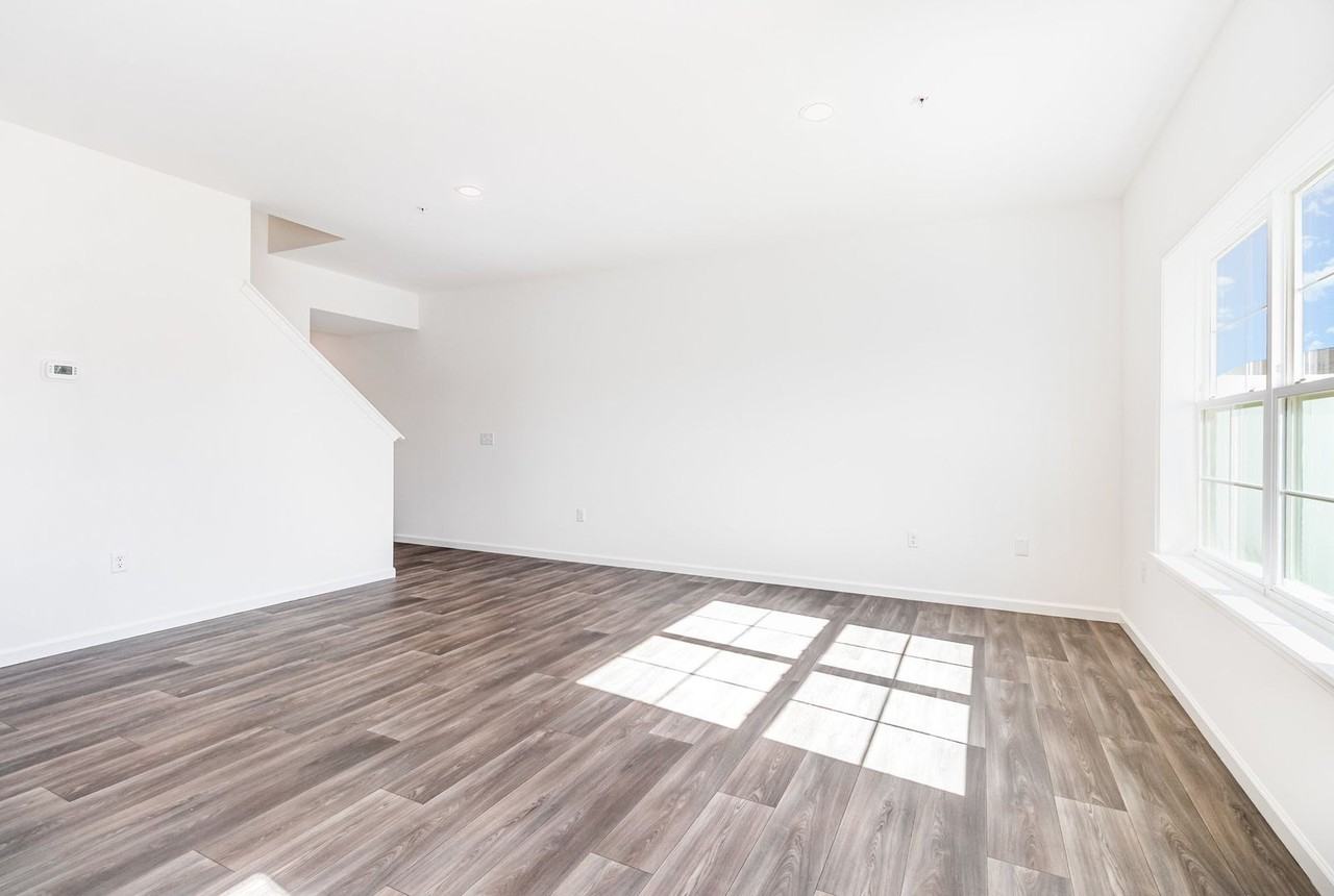 7843 Briarwood Dr - Photo 5 of 28