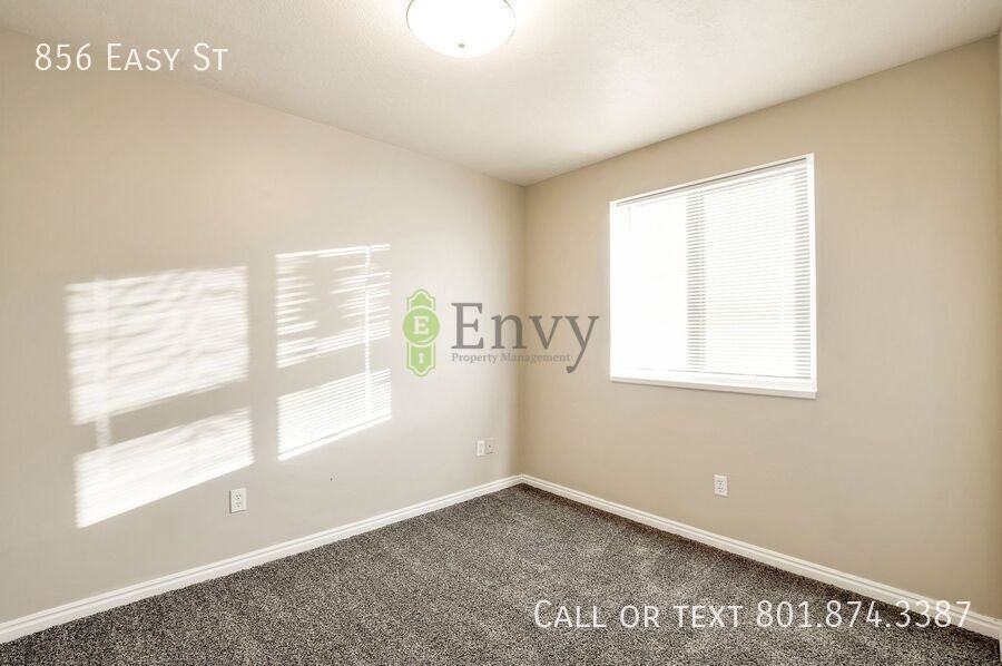 856 Easy St - Photo 7 of 15