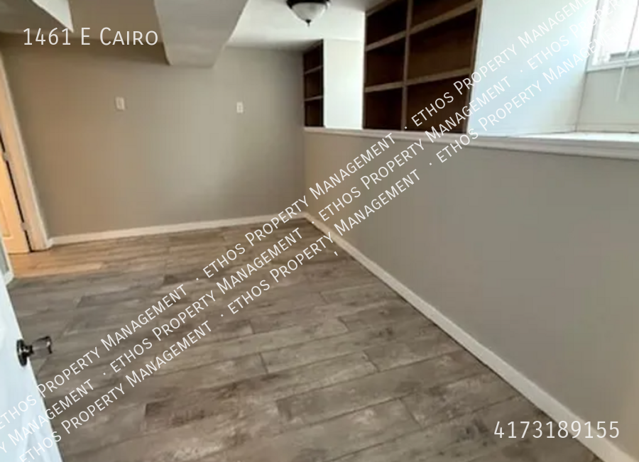 1461 E Cairo St - Photo 7 of 14