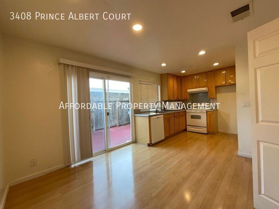 3408 Prince Albert Ct - Photo 3 of 16
