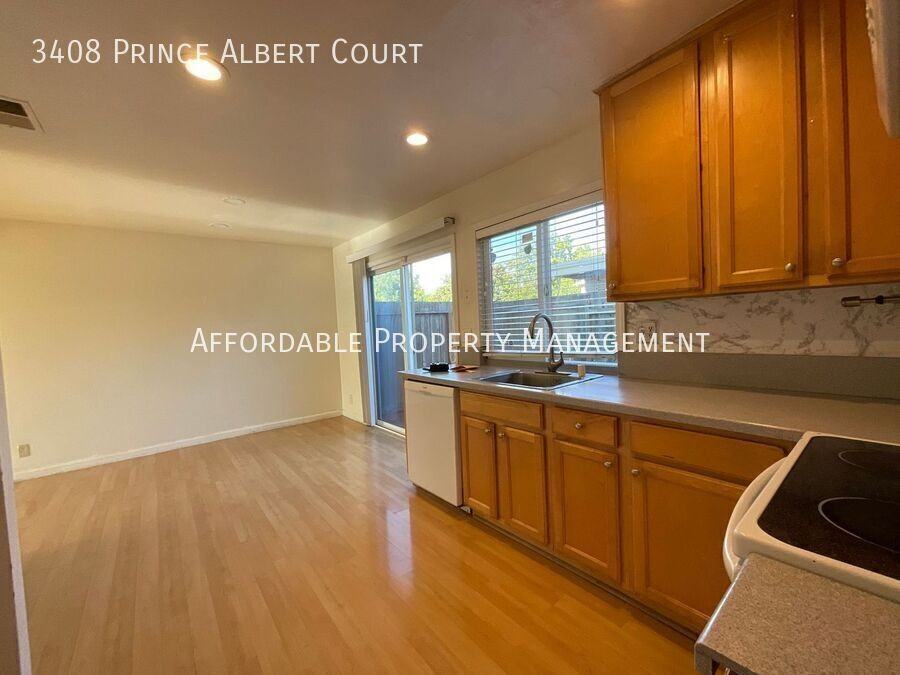 3408 Prince Albert Ct - Photo 4 of 16