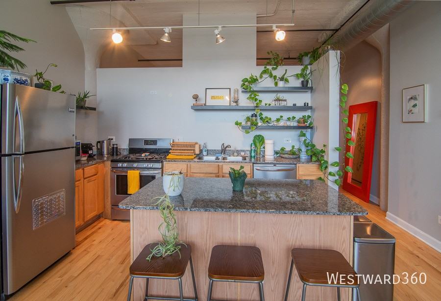 221 E Cullerton St #714 - Photo 5 of 27