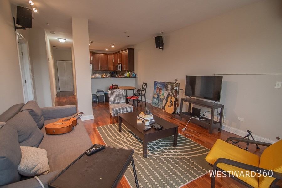 4950 N Western Ave #2A - Photo 3 of 13