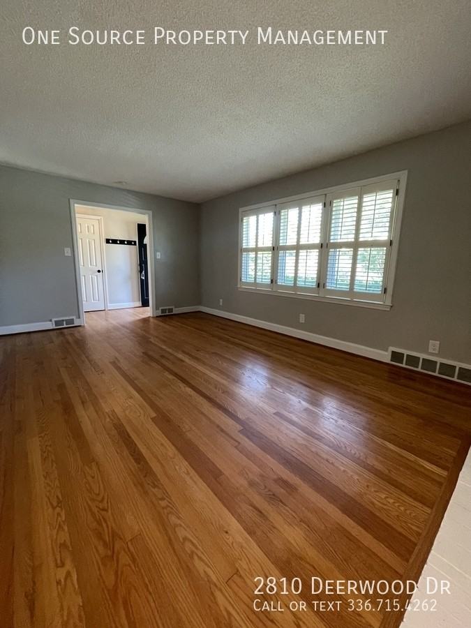 2810 Deerwood Dr - Photo 5 of 23