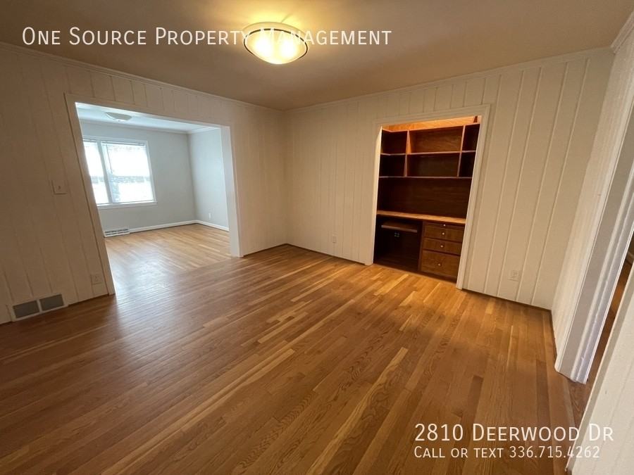 2810 Deerwood Dr - Photo 7 of 23