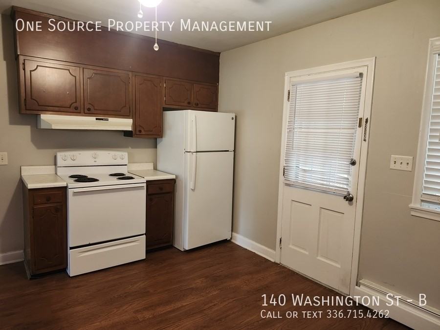 140 Washington St #B - Photo 4 of 10