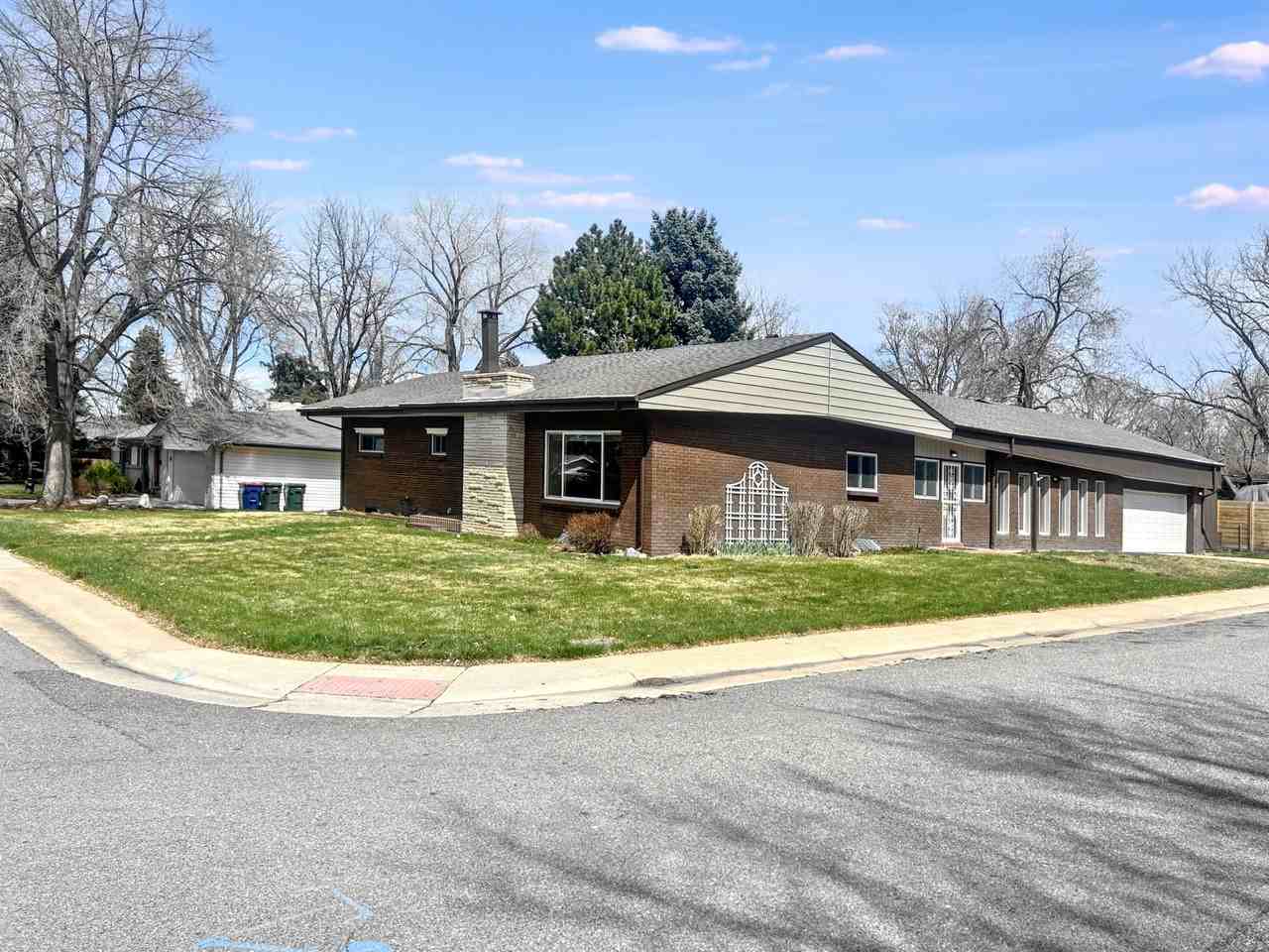 5960 S Logan Ct - Photo 2 of 39