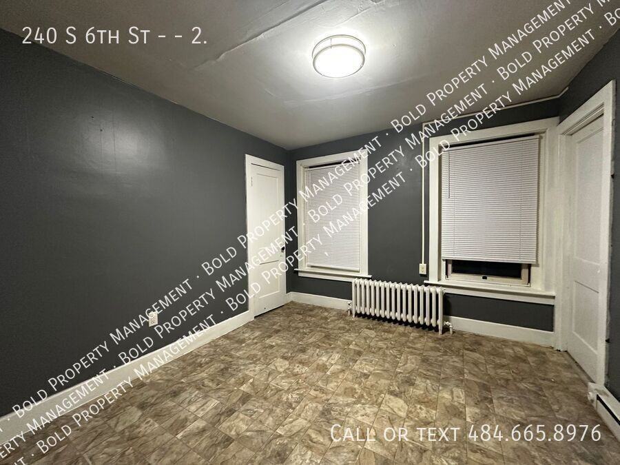 240 S 6th St #2 - Photo 6 of 9