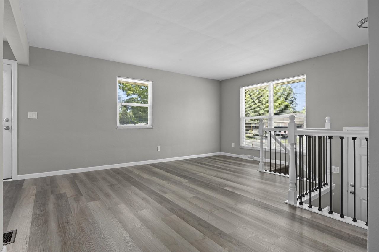 1112 Olive St #1112 - Photo 5 of 18