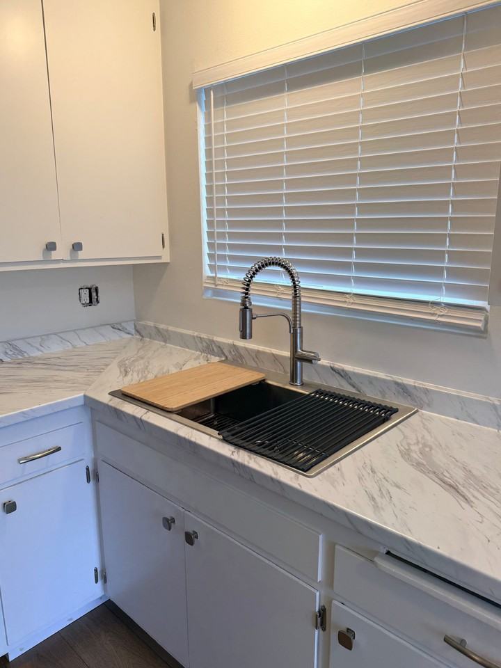 4371 Hoen Ave - Photo 3 of 13