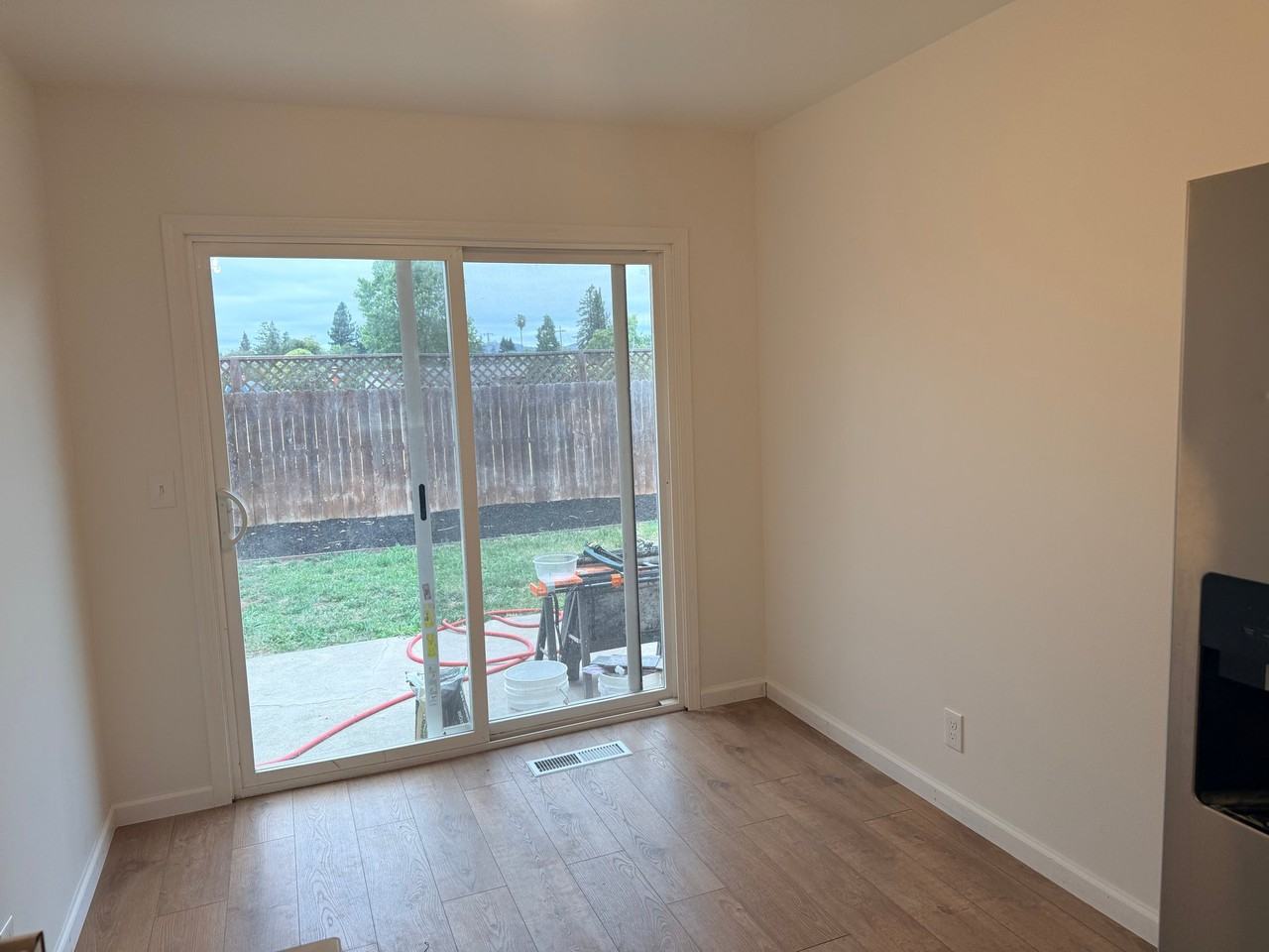 4371 Hoen Ave - Photo 5 of 13