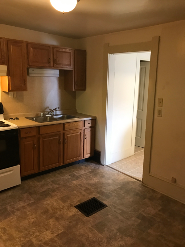 239 N Thomas St Apt 3a - Photo 2 of 8