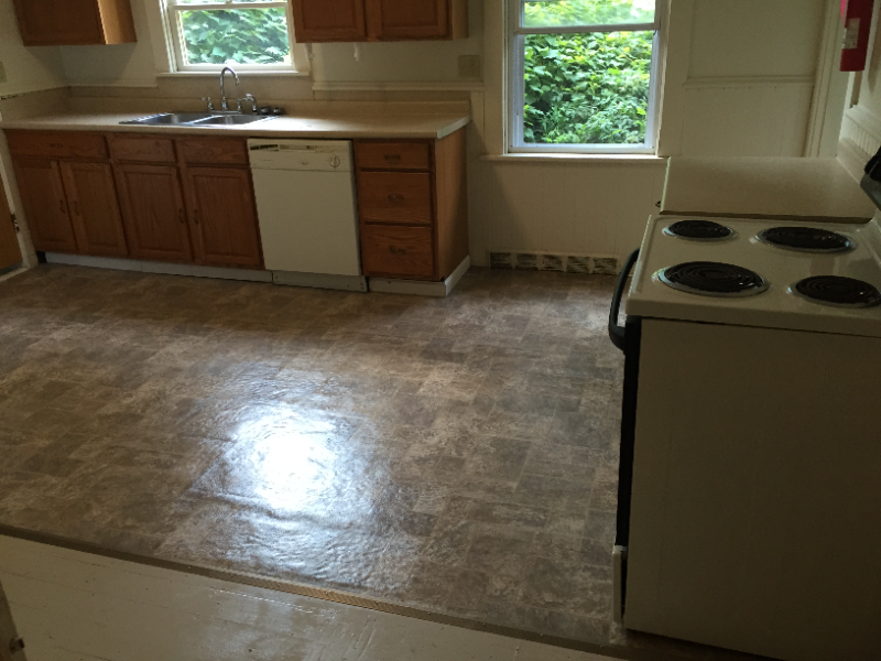 241 N Thomas St #1B - Photo 5 of 10