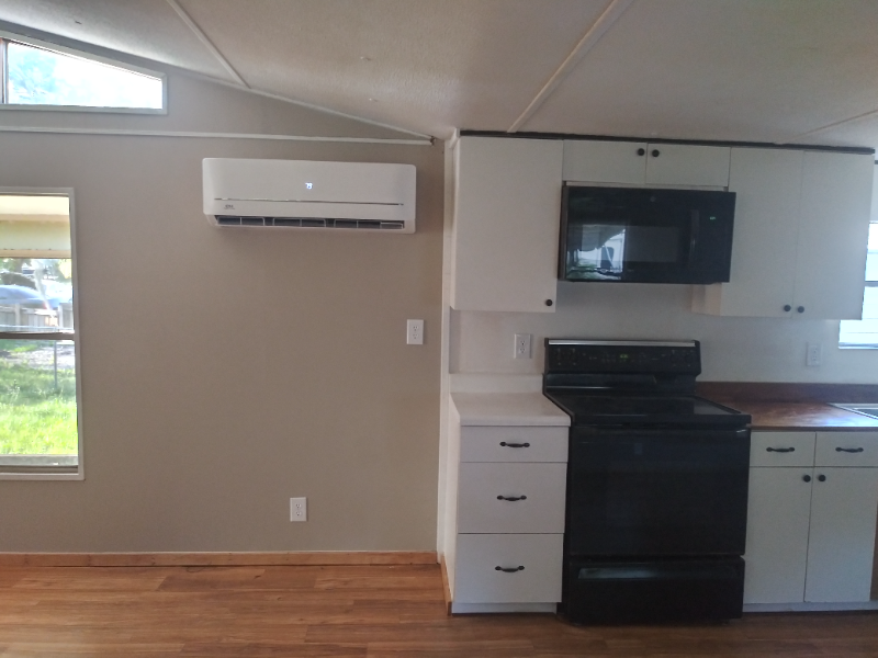 8808 W Millpoint Rd - Photo 3 of 17
