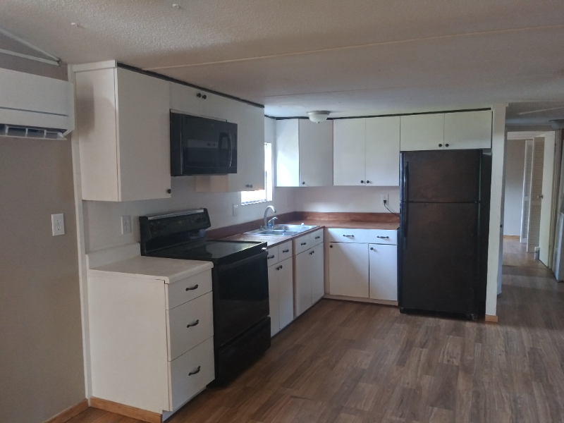 8808 W Millpoint Rd - Photo 4 of 17