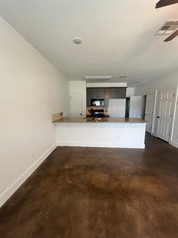 1003 W 2nd St #A - Photo 5 of 14