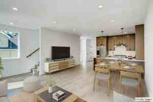 featured image of 3953 N Vancouver Ave #A