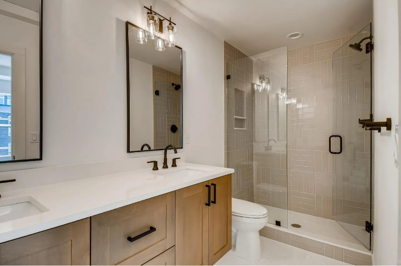 3953 N Vancouver Ave #A - Photo 5 of 13
