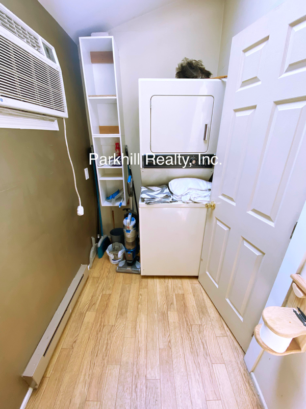 641 George St - Photo 7 of 13