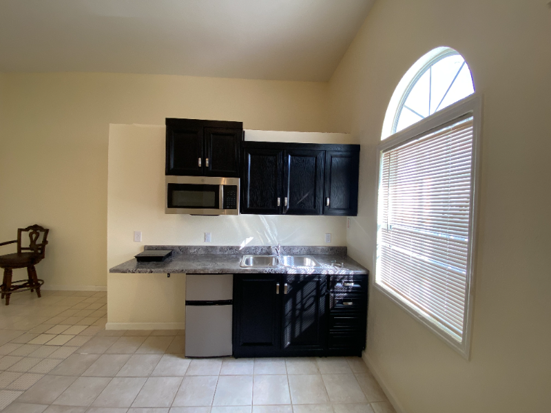 2315 Myrtle Ave #D - Photo 3 of 5