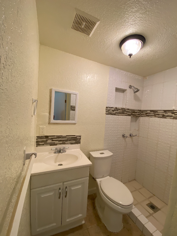 2315 Myrtle Ave #D - Photo 4 of 5