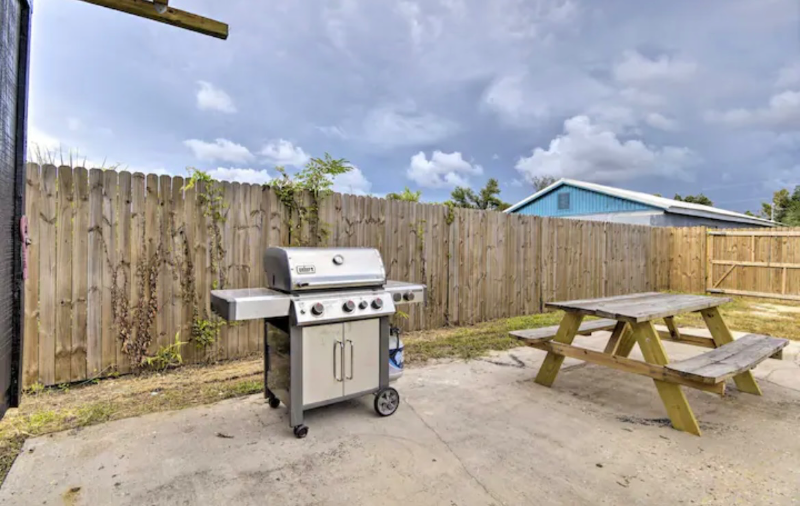 141 Kraft Ave #B - Photo 4 of 12