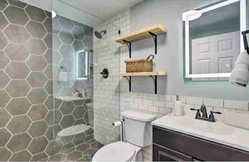 141 Kraft Ave #B - Photo 4 of 13