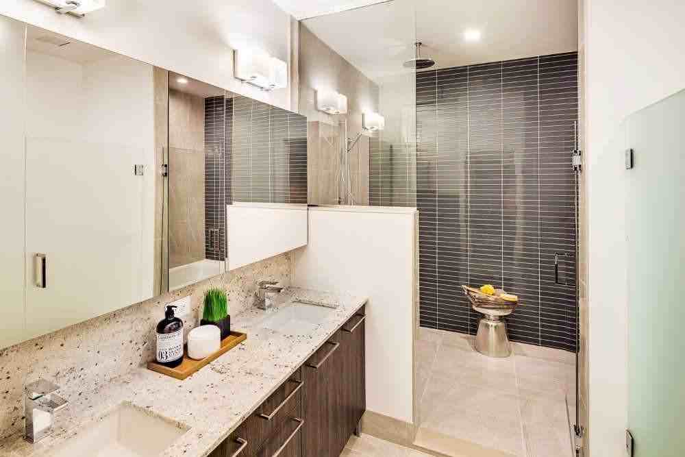 705 N Hudson Ave - Photo 7 of 13