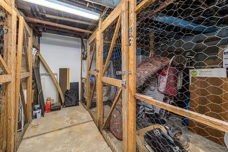 1408 Broadway St #C - Photo 3 of 17