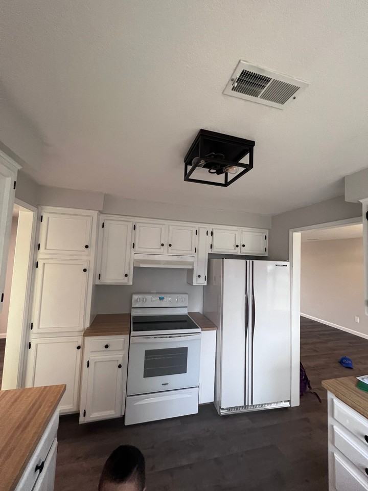 2436 La Jolla Dr Nw - Photo 3 of 17