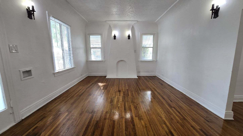 243 W Walnut Ave - Photo 3 of 18