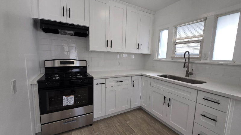 243 W Walnut Ave - Photo 5 of 18