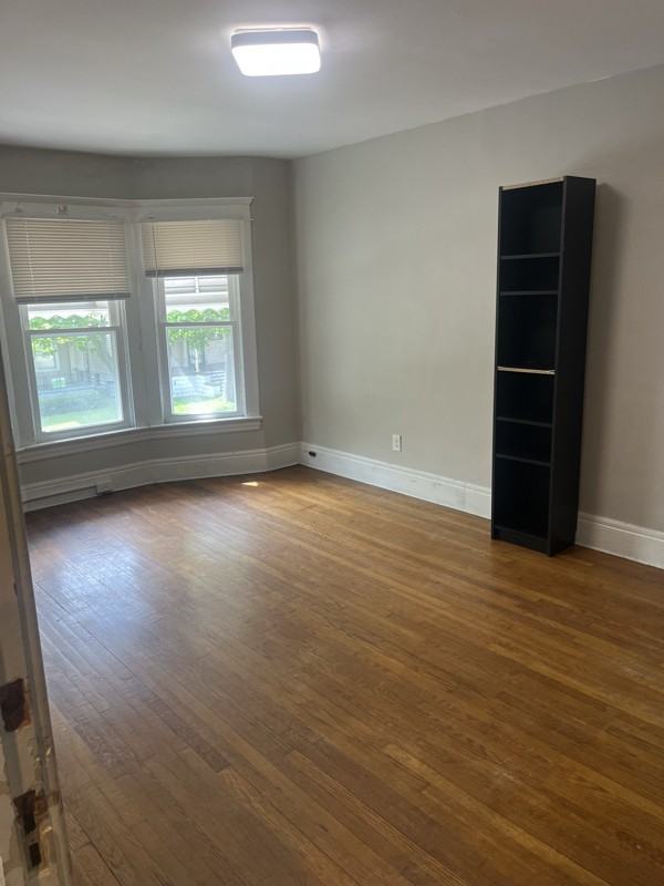 45 Meech Ave - Photo 6 of 16