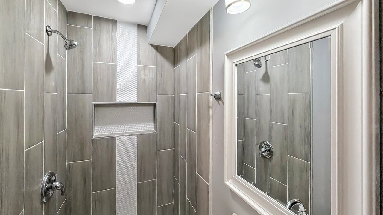 2428 Brentwood Ave - Photo 6 of 25