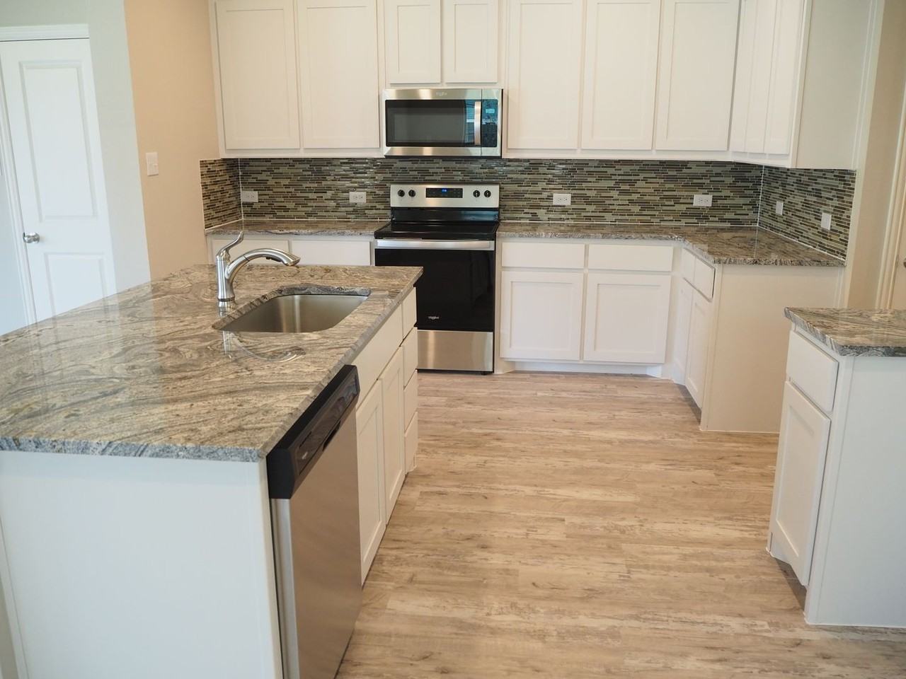 3117 Solana Cir - Photo 4 of 23