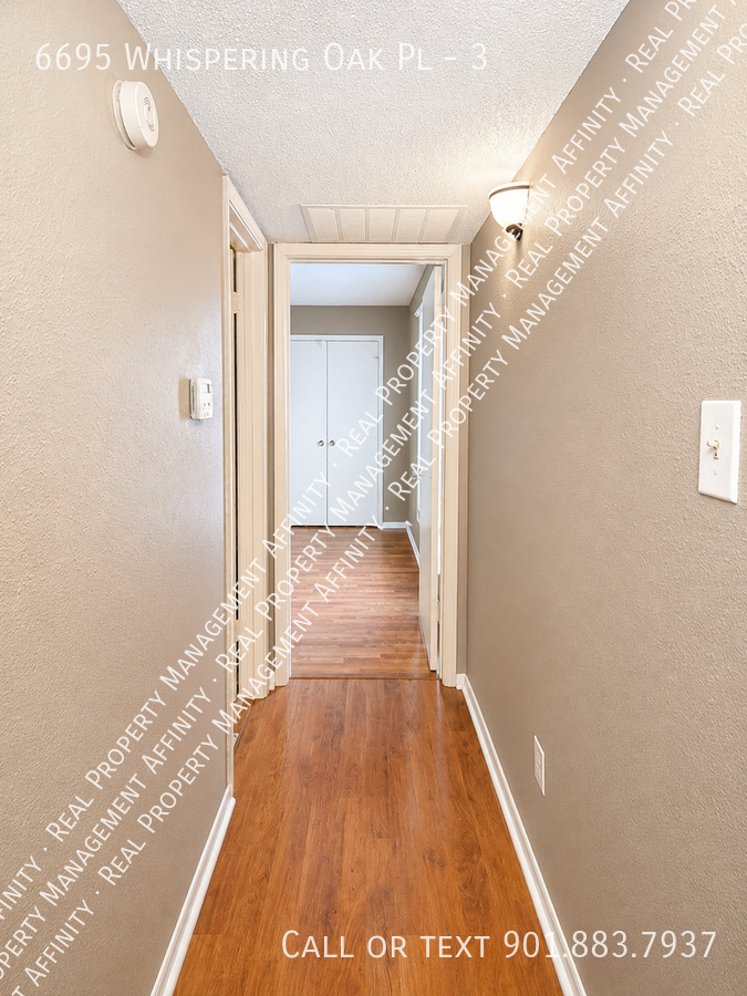 6695 Whispering Oak Pl #3 - Photo 7 of 10