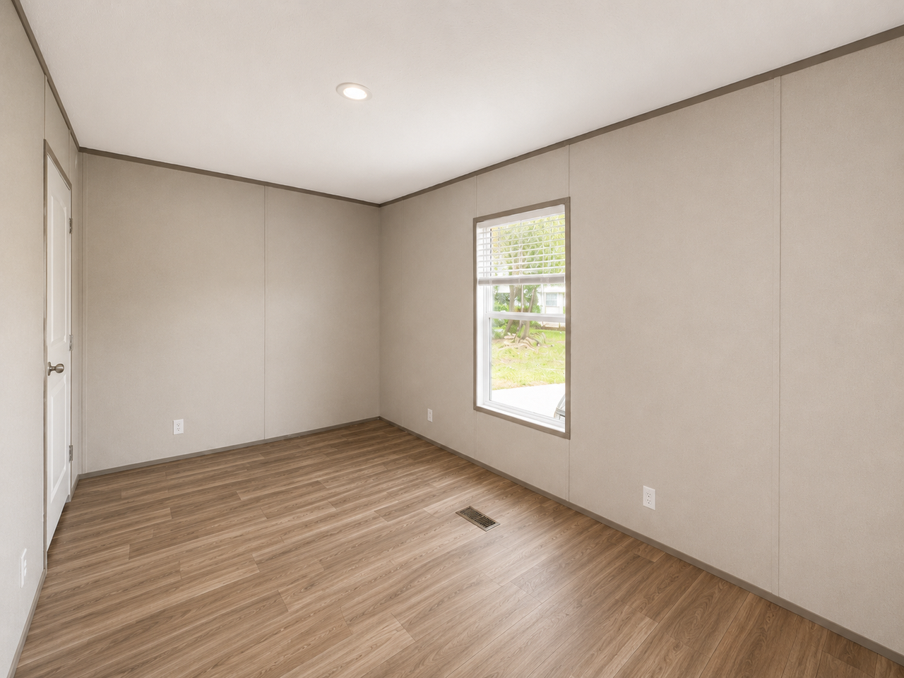 16800 Jessica Rd - Photo 5 of 8