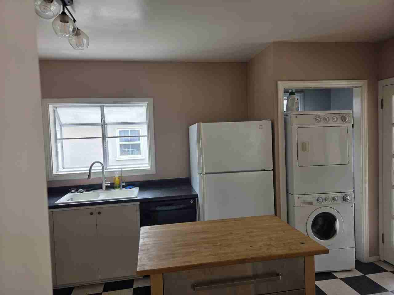 1721 N Fairview St - Photo 4 of 17